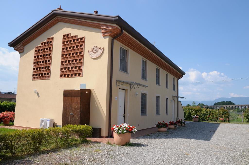 Appartamenti Vacanze Il Nottolini Capannori Exterior foto